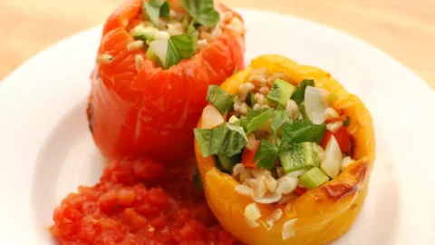 Best Stuffed Peppers with Tomato Sauce